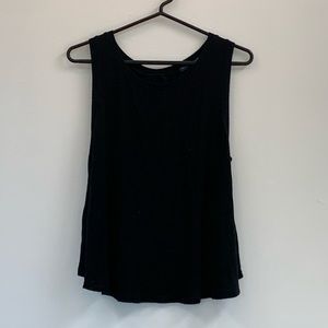 Black loose tank top